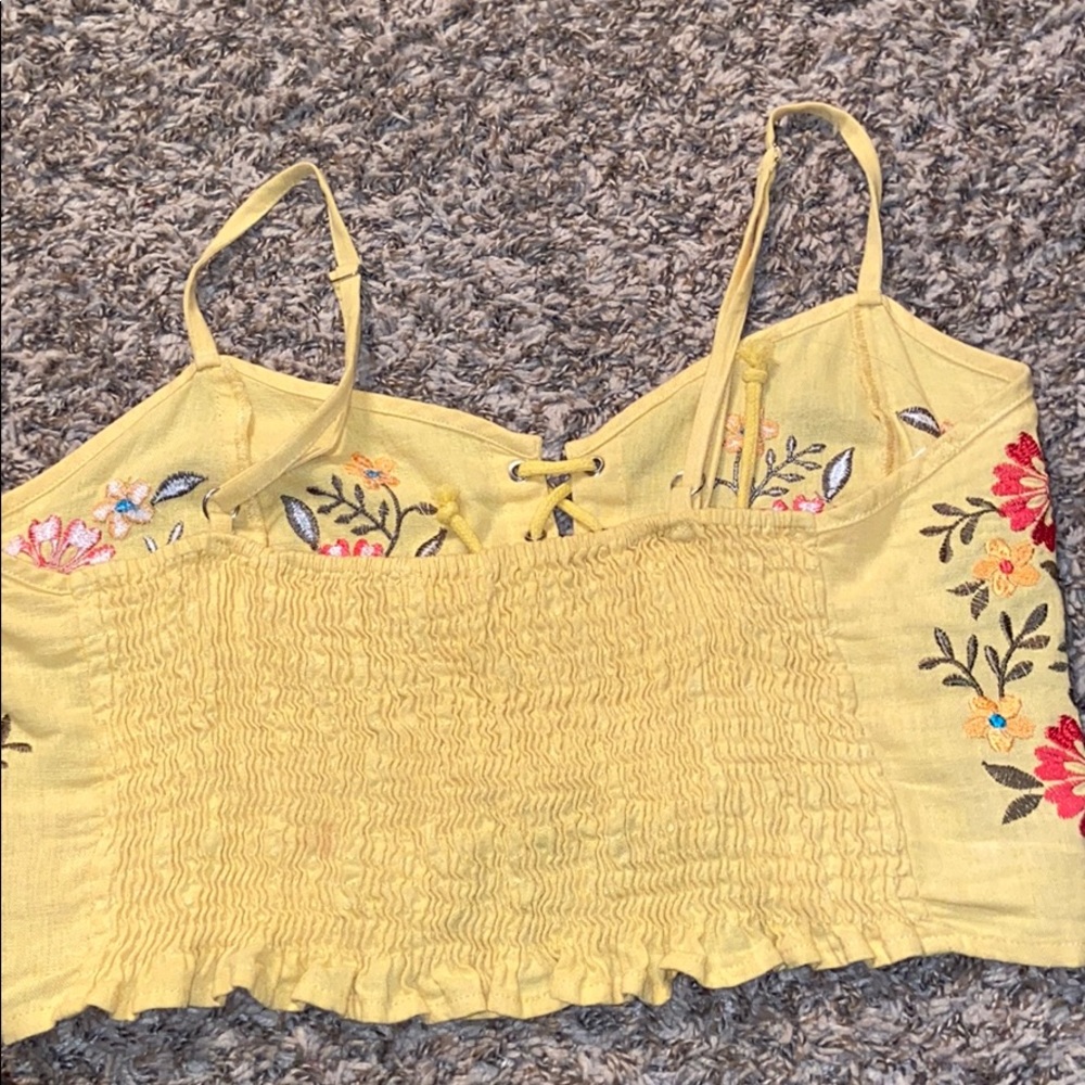 Crop top - Picture 4 of 4
